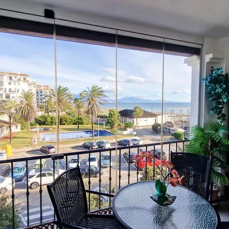 Cozy Seaside Apartment In Manilva Διαμέρισμα *