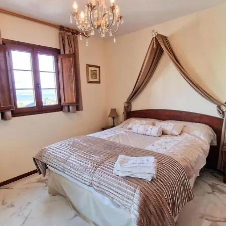 Cozy Seaside Apartment In Manilva Manilva